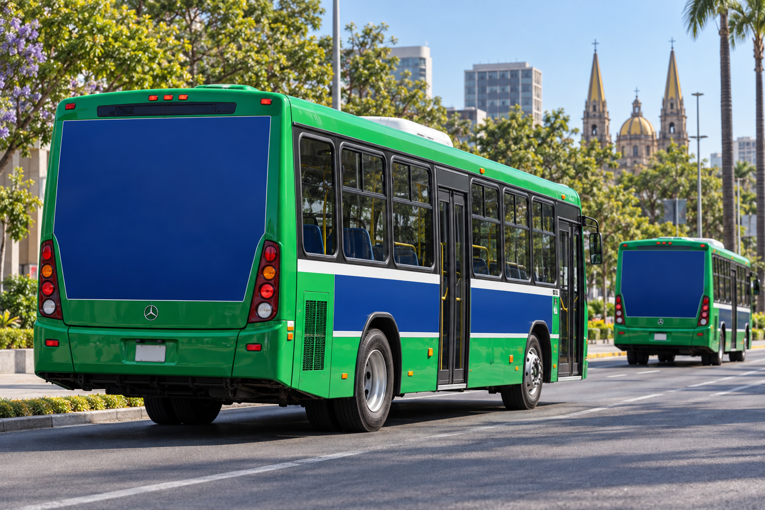 Visualización de publicidad exterior en camiones urbanos de servicio público